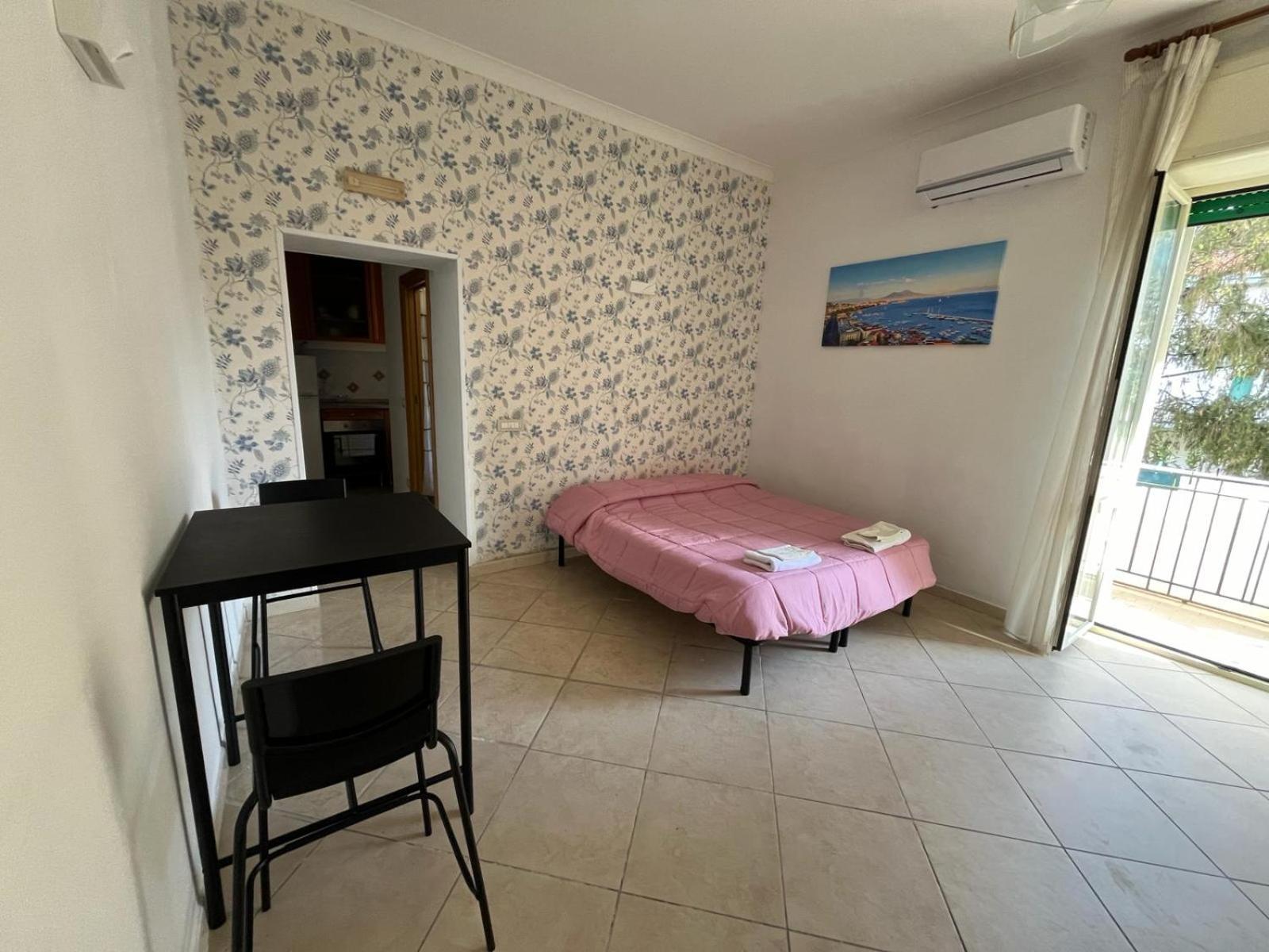 Casa Vacanza D&M Apartamento Nápoles Exterior foto
